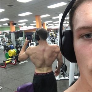 Meet your Posher, Zach